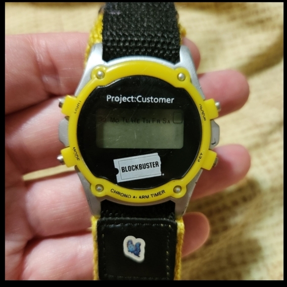 Vintage Blockbuster Digital Watch & Sewing Kit - Picture 4 of 5